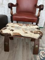 Vintage voorvork bekleed met echt leer en metalen details, Antiek en Kunst, Antiek | Meubels | Tafels, Ophalen of Verzenden