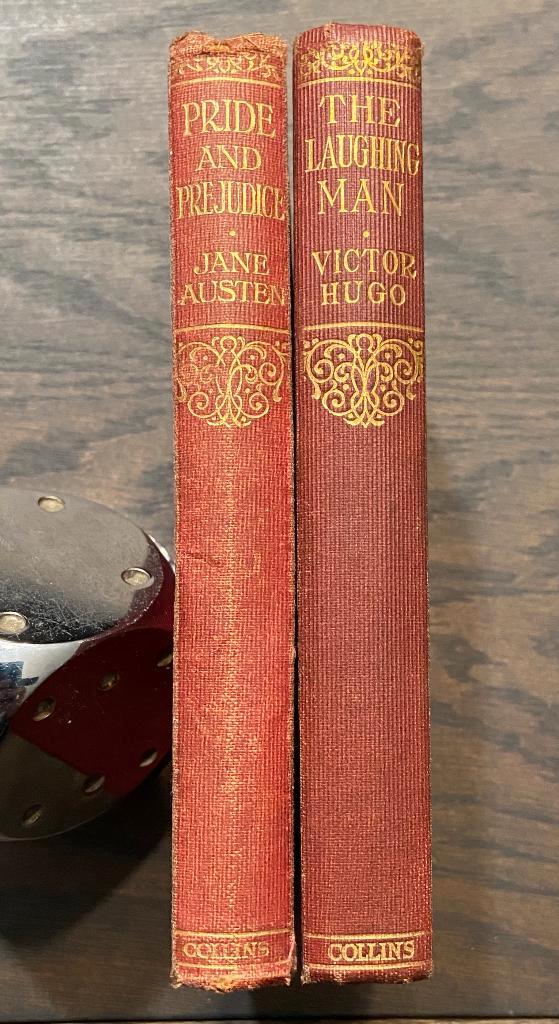 Pride and Prejudice [J.Austen] en The Laughing Man [V. Hugo], Boeken, Literatuur, Gelezen, Europa overig, Ophalen of Verzenden