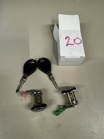 Nissan micra primera sunny terrano LH RH deurslot barrel met, Auto diversen, Auto-accessoires, Ophalen of Verzenden, Nieuw