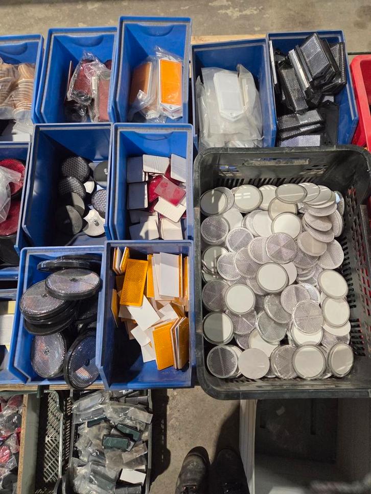 1150 stuks nieuwe  reflectors rood, wit en oranje, Doe-het-zelf en Verbouw, Gereedschap | Machine-onderdelen en Toebehoren, Nieuw