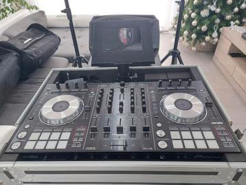 Pioneer ddj sx + road ready Flightcase beschikbaar voor biedingen