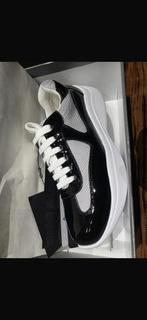 Prada , Nike  en yeezy schoenen, Kleding | Dames, Schoenen, Ophalen of Verzenden, Zo goed als nieuw, Zwart, Sneakers of Gympen