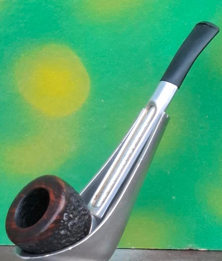 Pijp. Falcon Tobacco Pipe. England. 15 cm. Ca '60/'70., Verzamelen, Rookartikelen, Aanstekers en Luciferdoosjes, Zo goed als nieuw