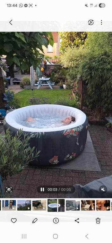Jacuzzi easy spa zeer netjes. beschikbaar voor biedingen