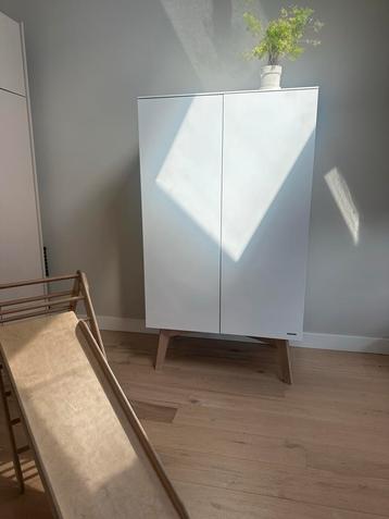 Babykamer / Kinder kledingkast Hoogglans Wit beschikbaar voor biedingen