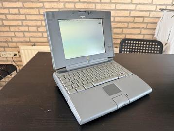 Vintage Apple PowerBook 520 + charger beschikbaar voor biedingen