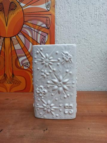 Fraaie witte vaas. Scheurich. Kosmos. Vintage beschikbaar voor biedingen