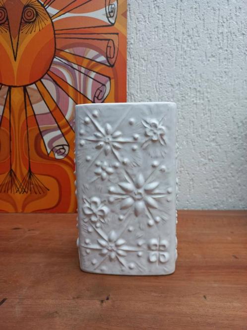 Fraaie witte vaas. Scheurich. Kosmos. Vintage, Antiek en Kunst, Antiek | Keramiek en Aardewerk, Ophalen of Verzenden