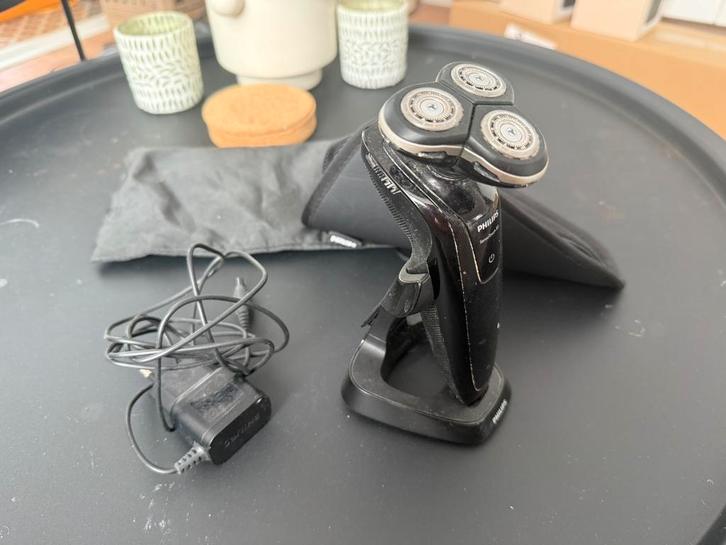 Scheerapparaat philips sensotouch 3D, Witgoed en Apparatuur, Persoonlijke-verzorgingsapparatuur, Gebruikt, Scheren en Epileren