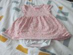 Nieuw roze/zalm/zachtgroen bloemetjes romper jurkje H&M 62, Kinderen en Baby's, Babykleding | Maat 62, Nieuw, Jurkje of Rokje