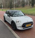Mini 5-deurs (f55) 1.5 136pk Chili Aut 2019 Wit/Zilver, Auto's, Zwart, Wit, Origineel Nederlands, Particulier
