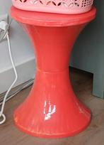 Krukje metaal neon rood, Ophalen, Zo goed als nieuw