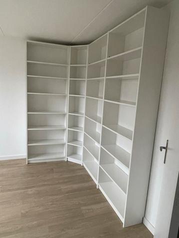 Grote Billy hoek-boekenkasten - in goede staat! - afbeelding 2