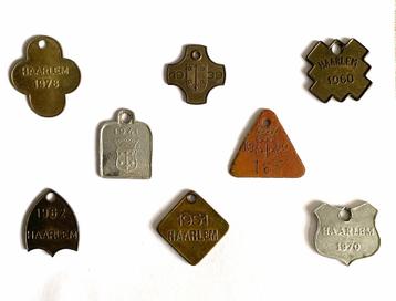 Verzameling 30 honden penningen Haarlem jaren 1902-1979 beschikbaar voor biedingen