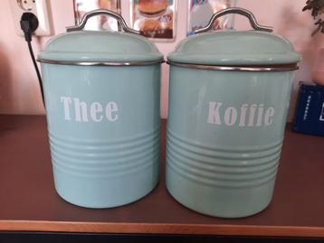 Koffie en thee blik beschikbaar voor biedingen