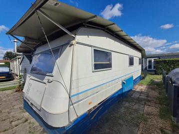 te koop 5 persoon knaus azur toercaravan beschikbaar voor biedingen