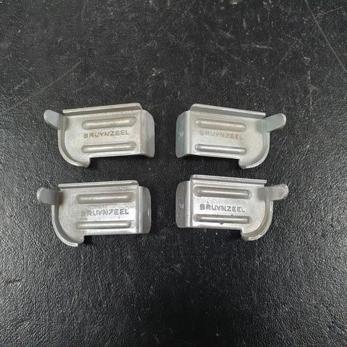 4x Bruynzeel metalen schappendragers, plankendragers, legbor, Doe-het-zelf en Verbouw, IJzerwaren en Bevestigingsmiddelen, Gebruikt