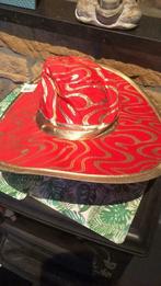 Hoed rood goud, Kleding | Dames, Carnavalskleding en Feestkleding, Ophalen of Verzenden, Zo goed als nieuw