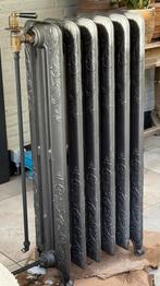 Gietijzeren  radiator grijs werkend in zeer goede staat, Doe-het-zelf en Verbouw, Verwarming en Radiatoren, Ophalen, Radiator