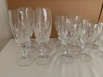 Prachtig kristallen glas servies zgan beschikbaar voor biedingen