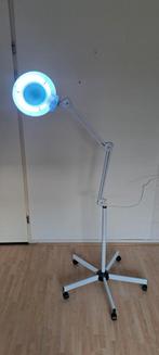 Verstelbare loep lamp., Hobby en Vrije tijd, Vergrootglazen, Loepen en Loeplampen, Ophalen, Zo goed als nieuw, Loeplamp