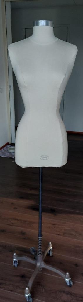 VINTAGE Paspop Vendôme Faubourg St Honoré Paris beschikbaar voor biedingen
