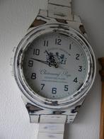 GROTE WANDKLOK BROCANTE UITSTRALING HOUT, MODEL HORLOGE, Huis en Inrichting, Woonaccessoires | Klokken, Ophalen of Verzenden, Gebruikt
