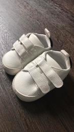 Baby sneakers maat 3-6 maanden, Schoentjes, Ophalen of Verzenden, Jongetje of Meisje, Zo goed als nieuw