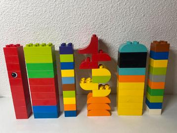 Duplo 60 losse Stenen (2) beschikbaar voor biedingen