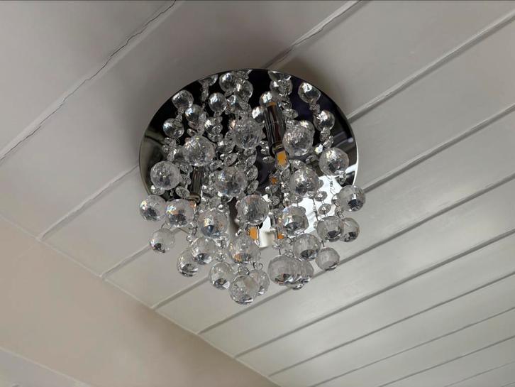Prachtige plafondlamp met plastic kristallen, Huis en Inrichting, Lampen | Plafondlampen, Zo goed als nieuw, Kunststof, Overige materialen