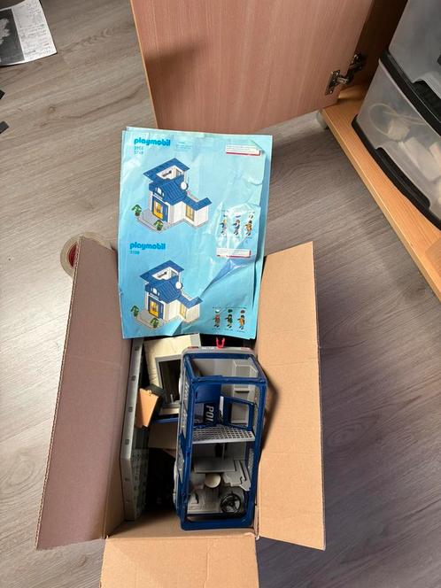Playmobil politie bus en bureau, Kinderen en Baby's, Speelgoed | Playmobil, Zo goed als nieuw, Ophalen