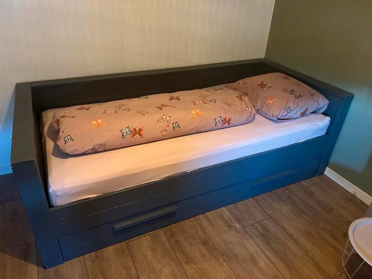 Woood bed Dennis., Kinderen en Baby's, Kinderkamer | Bedden, Zo goed als nieuw, 180 cm of meer, 70 tot 85 cm, Lattenbodem, Ophalen