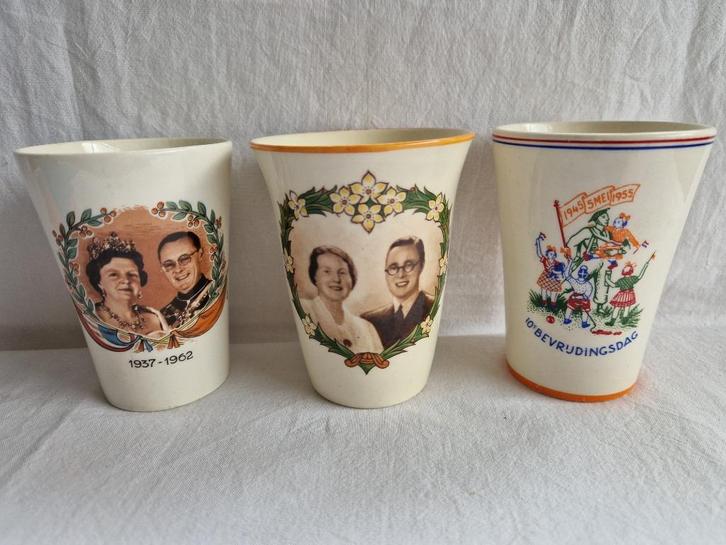 3 herinneringsbekers Nederland. Juliana Bernhard, Bevrijding, Verzamelen, Koninklijk Huis en Royalty, Zo goed als nieuw, Nederland