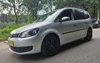 Volkswagen Touran 1.6 TDI Grijs Kenteken Automaat Leder inte, Auto's, Euro 5, Gebruikt, 4 cilinders, Volkswagen