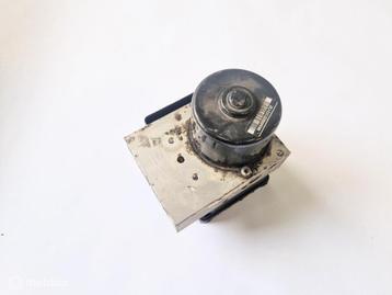 ABS pomp / module Volvo S60 S80 V70 XC70 8671223 beschikbaar voor biedingen