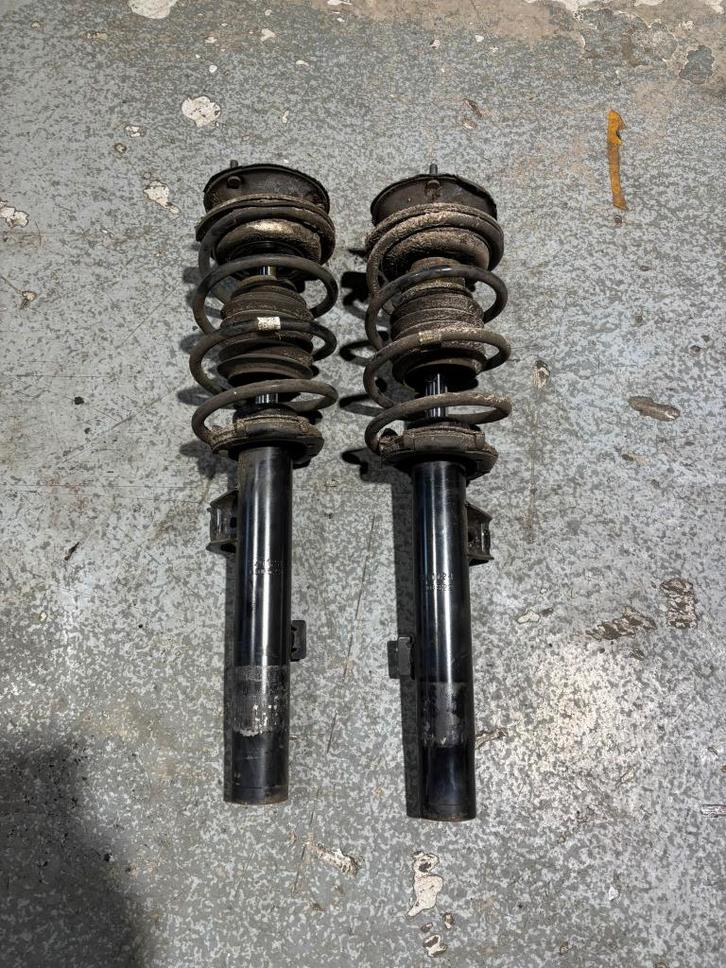 Schokbreker, veerpoot, BMW 1-serie E87,E81,E88 goede staat, Auto-onderdelen, Ophanging en Onderstel, BMW, Gebruikt, Ophalen of Verzenden