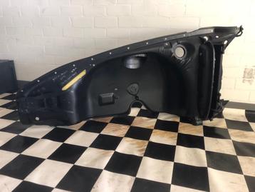 Porsche 911 binnenscherm links beschikbaar voor biedingen