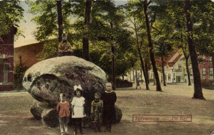 Hilversum - De Kei - kinderen - 1928 gelopen, Verzamelen, Ansichtkaarten | Nederland, Ongelopen, Noord-Holland, Voor 1920, Ophalen of Verzenden