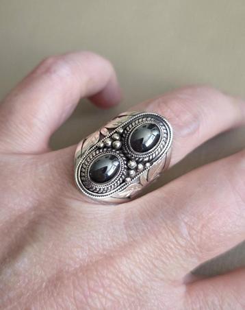 Maat 18 - Mooie zilveren (925) ring met HEMATIET beschikbaar voor biedingen