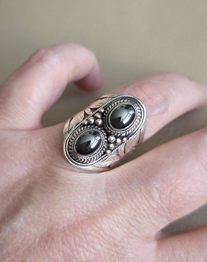 Maat 18 - Mooie zilveren (925) ring met HEMATIET, Sieraden, Tassen en Uiterlijk, Ringen, Zo goed als nieuw, Dame, 18 tot 19, Zilver