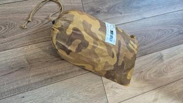 Camouflagenet beschikbaar voor biedingen