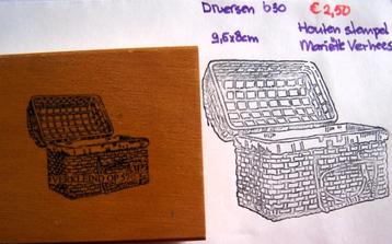Diversen 630 Houten stempel beschikbaar voor biedingen