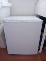 Mini proline koelkastje, Witgoed en Apparatuur, Vriezers en Diepvrieskisten, Ophalen, Zo goed als nieuw, Minder dan 60 cm, Minder dan 85 cm
