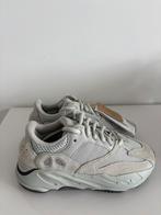 Yeezy Boost 700 Salt 37 1/3, Kleding | Dames, Schoenen, Ophalen of Verzenden, Nieuw, Overige typen