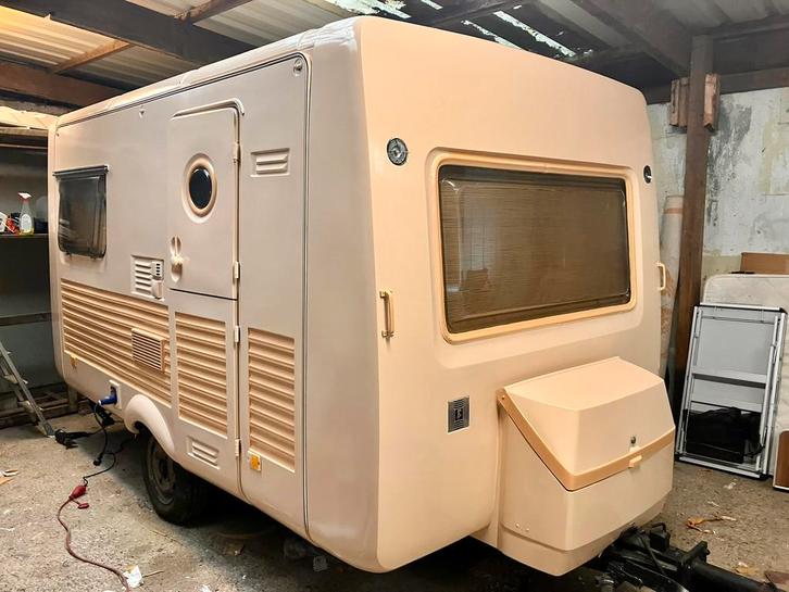 Caravan te koop/ Retro/ Gepimpt/ Polyester Intercamp 355 k, Caravans en Kamperen, Caravans, Bedrijf, tot en met 2, 750 - 1000 kg