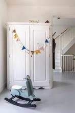 Prachtige vintage kast kinderkamer, Huis en Inrichting, Ophalen, Zo goed als nieuw