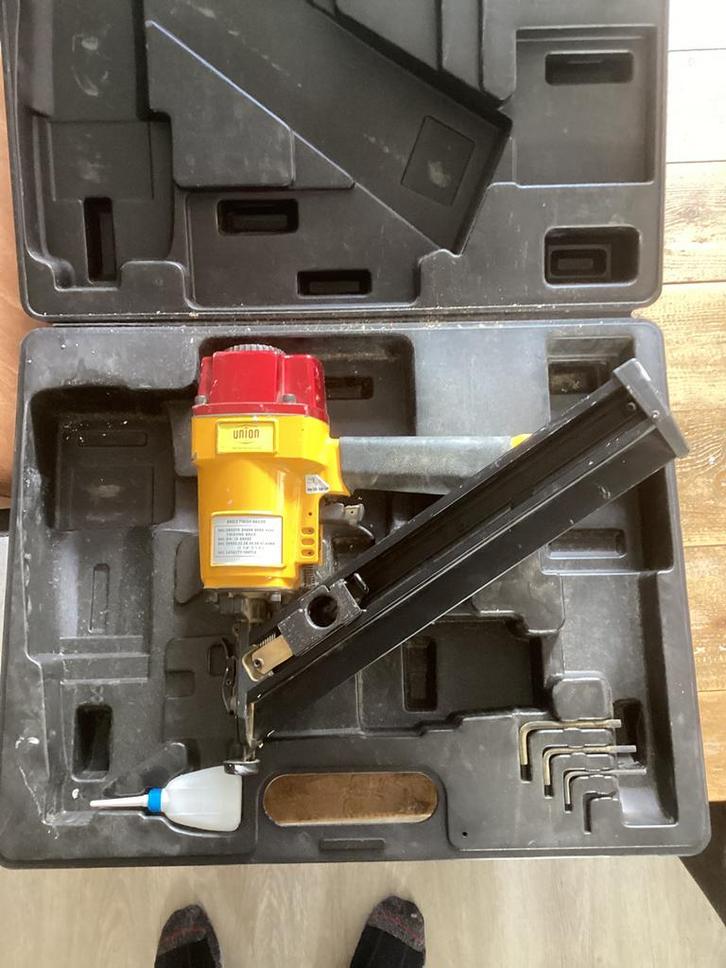Union persluchtnagelmachine, Doe-het-zelf en Verbouw, Gereedschap | Handgereedschap, Gebruikt, Ophalen of Verzenden