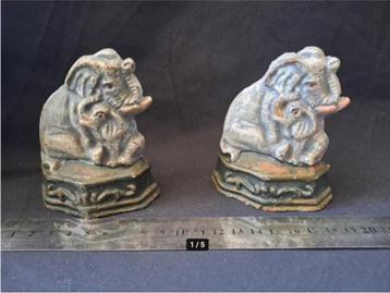 2 Vintage Elephant Door stop Book ends Paper weights Iron 25 beschikbaar voor biedingen