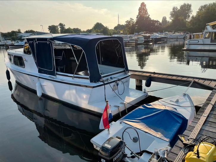 Te koop Cascaruda 8.70 z.g.a.n.! UNIEK!, Watersport en Boten, Motorboten en Motorjachten, Staal, 6 tot 9 meter, Benzine, Binnenboordmotor