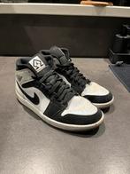 Jordan 1 mid diamonds maat 42, Overige kleuren, Ophalen of Verzenden, Sneakers of Gympen, Zo goed als nieuw
